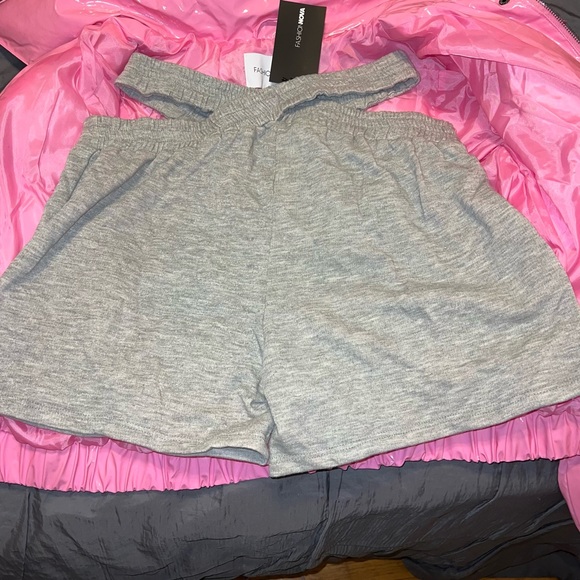 Cross My Mind Shorts - Heather Grey - Picture 6 of 8